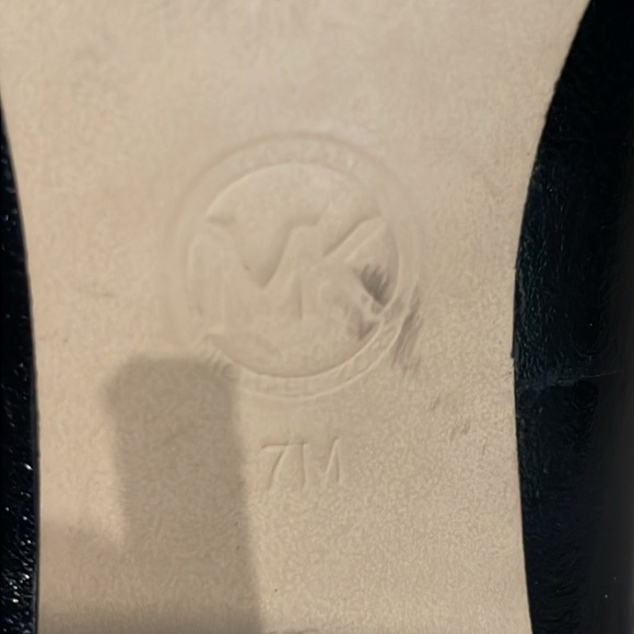 MICHAEL Michael Kors Classic Black Maryjane heels in size 7 - Picture 8 of 8